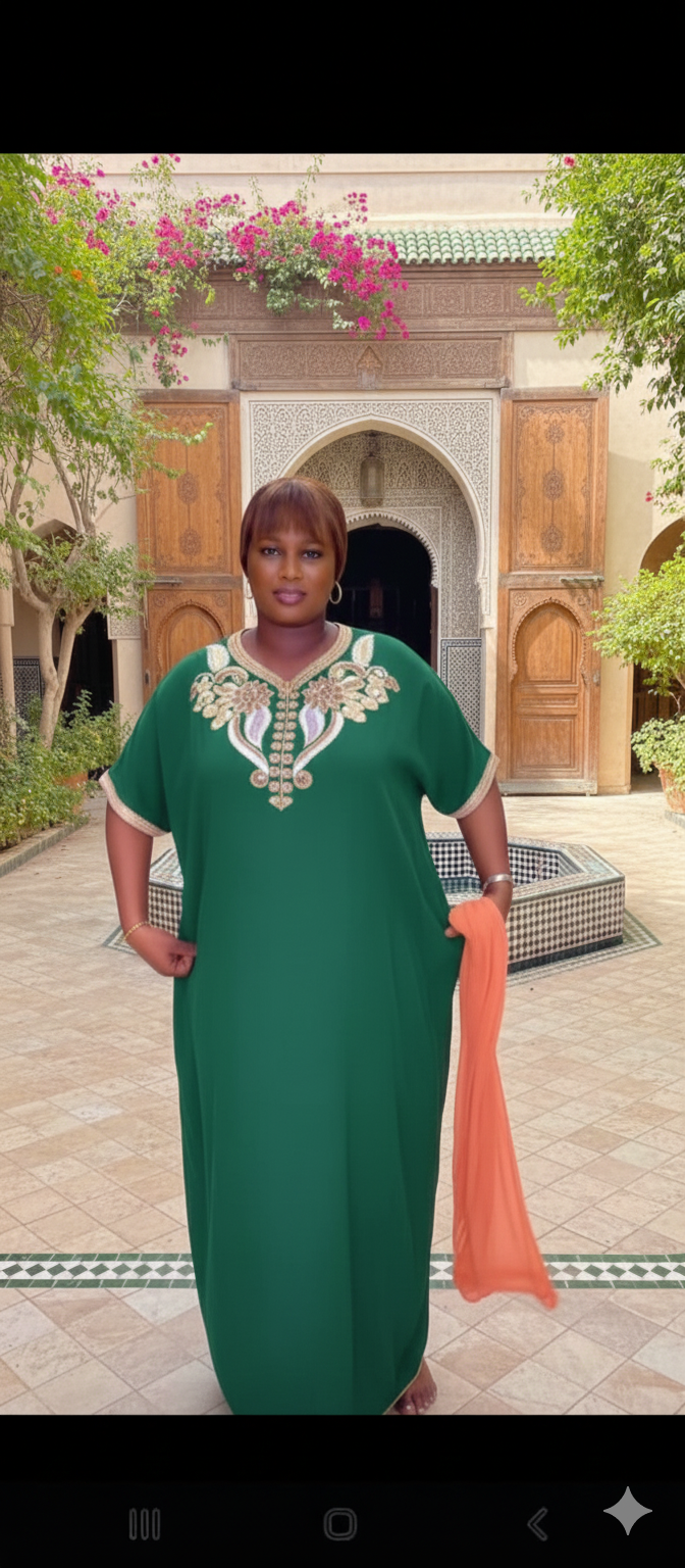 Grand Boubou/Kaftan Traditionnel Rose Saumon Brodé "Palais" – Image 4
